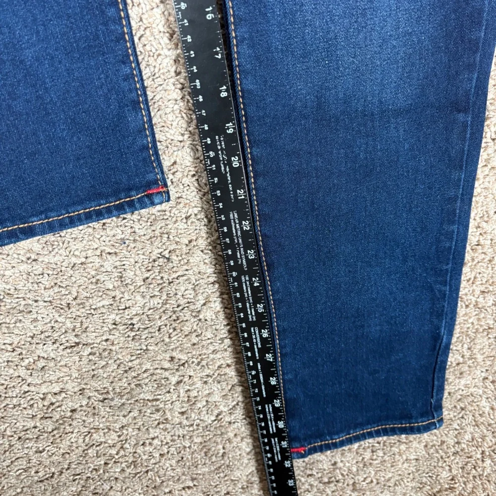 True Religion Rocco Relaxed Skinny Jeans Flap Pocket Stitch Mens 34 x 31